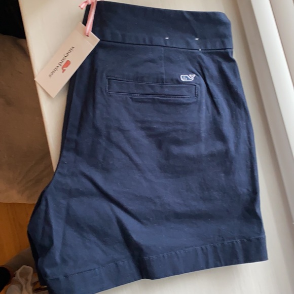 Vineyard Vines Shorts - Picture 3 of 3